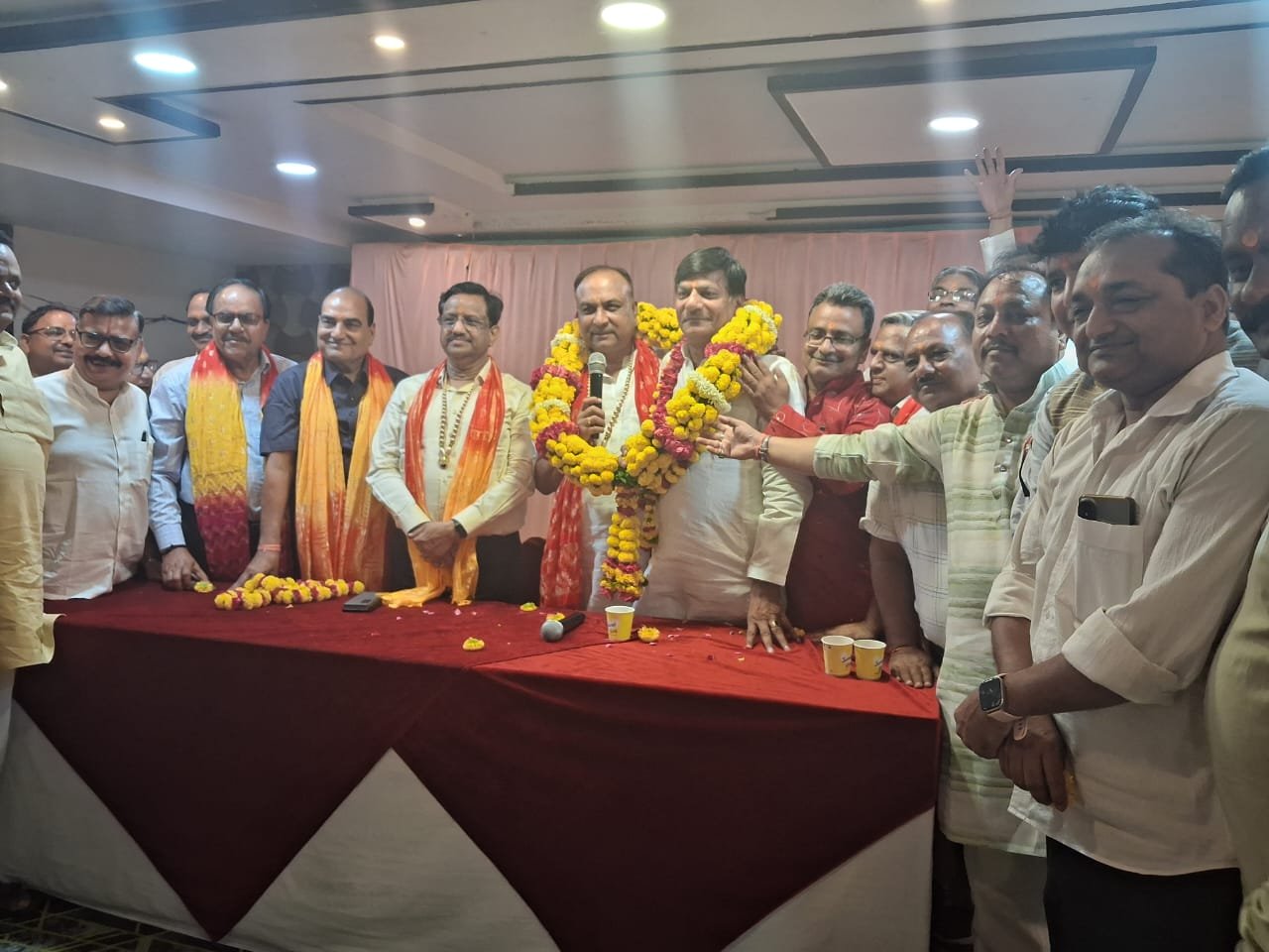 UP NEWS – राज्यसभा सांसद नवीन जैन और उत्तर प्रदेश लघु उद्योग विकास निगम लिमिटेड के अध्यक्ष राकेश गर्ग ने की अध्यक्ष की घोषणा, किया स्वागत – INA News UP NEWS – राज्यसभा सांसद नवीन जैन और उत्तर प्रदेश लघु उद्योग विकास निगम लिमिटेड के अध्यक्ष राकेश गर्ग ने की अध्यक्ष की घोषणा, किया स्वागत – INA News
