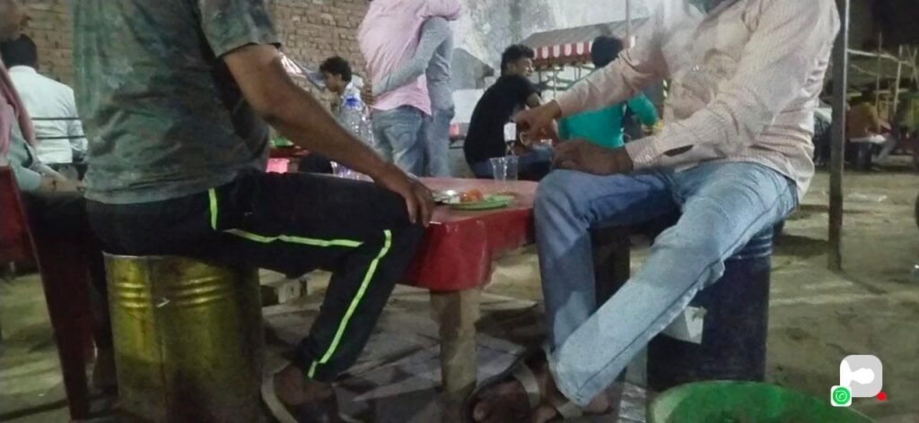 Restaurants on Fatehabad Road and open bars are openly running in Dhabas, liquor is being served
