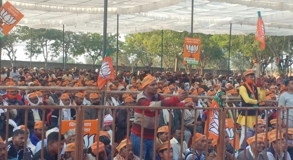 Deputy CM addressed the public meeting in favor of Rani Pakshalika, rained heavily on the opposition